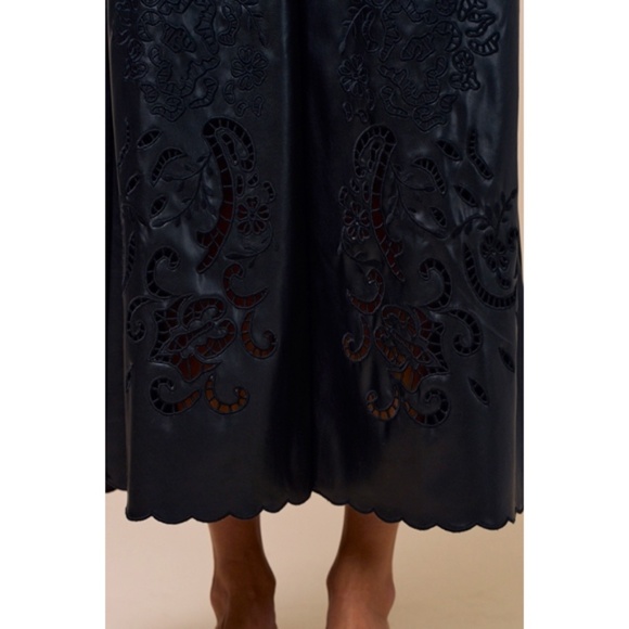Black Faux Leather Scalloped Lace Design Hem Maxi Cocktail Party Dress - Picture 4 of 4